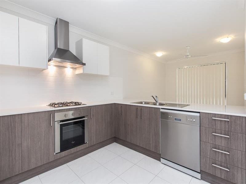 26 Larwill Avenue, Northgate QLD 4013