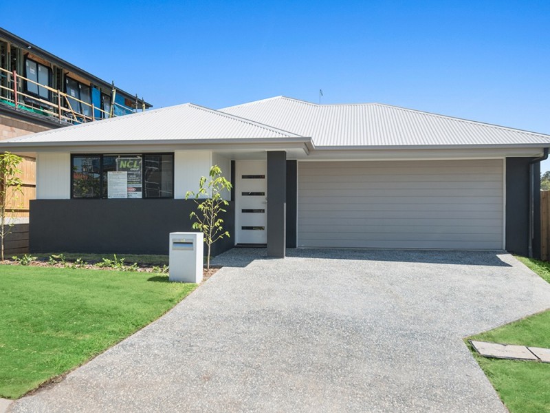 46 April Crescent, Bridgeman Downs QLD 4035