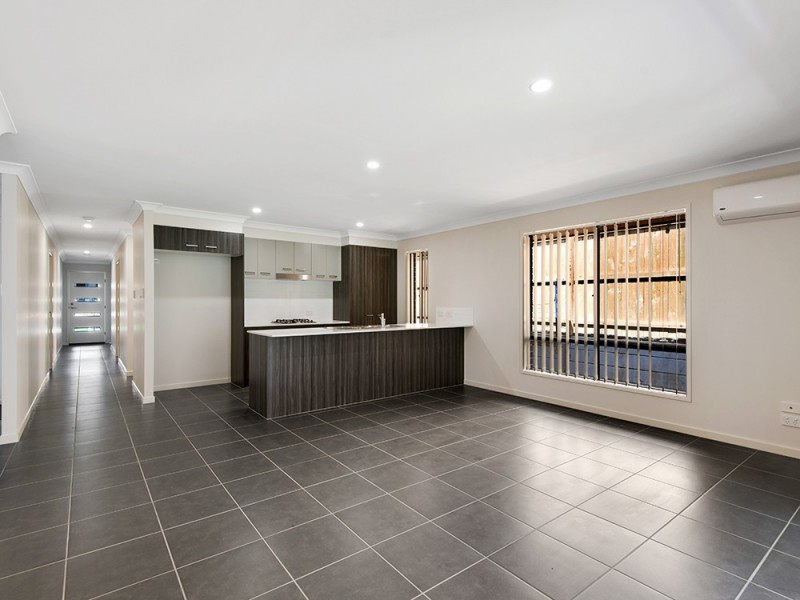 46 April Crescent, Bridgeman Downs QLD 4035