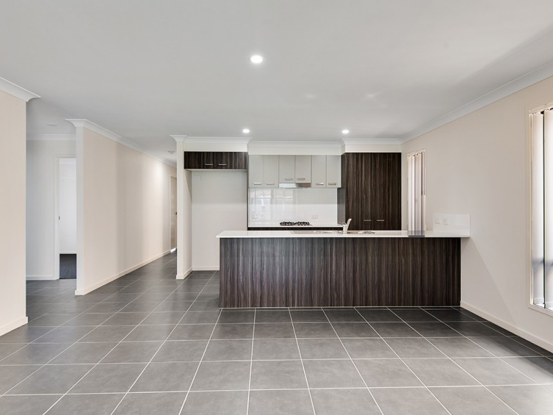 46 April Crescent, Bridgeman Downs QLD 4035