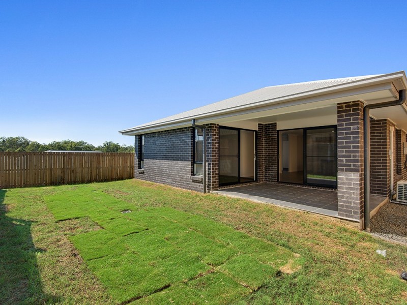 46 April Crescent, Bridgeman Downs QLD 4035