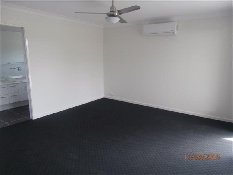 8 Bulgari Crescent, Hope Island QLD 4212