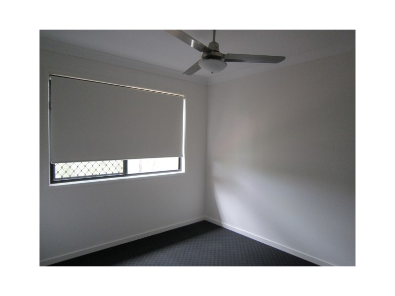 2/21 Romulus Circuit, Augustine Heights QLD 4300