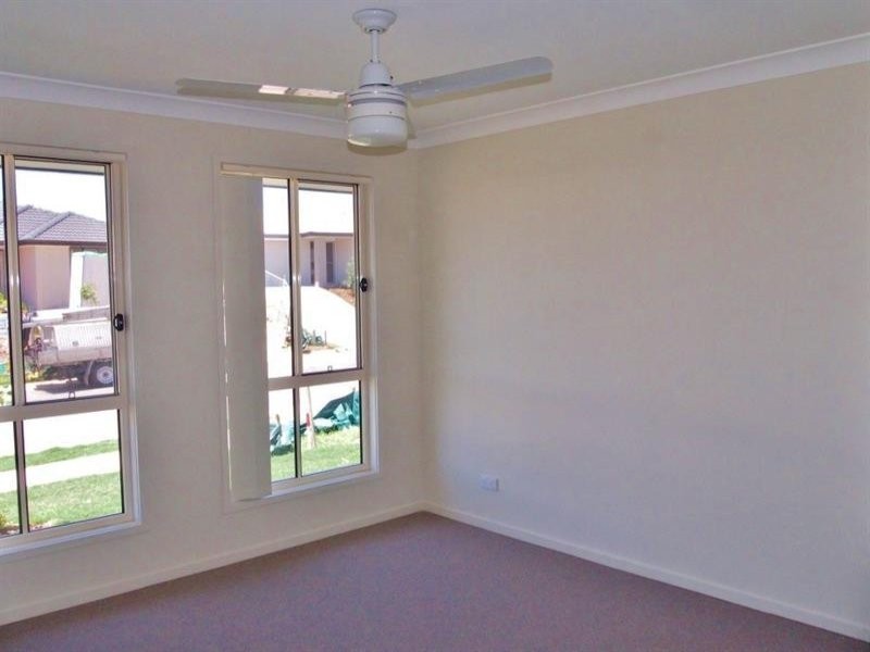 30 Hallvard Crescent, Augustine Heights QLD 4300