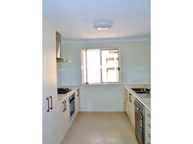 30 Hallvard Crescent, Augustine Heights QLD 4300