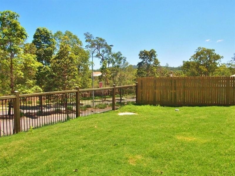 30 Hallvard Crescent, Augustine Heights QLD 4300