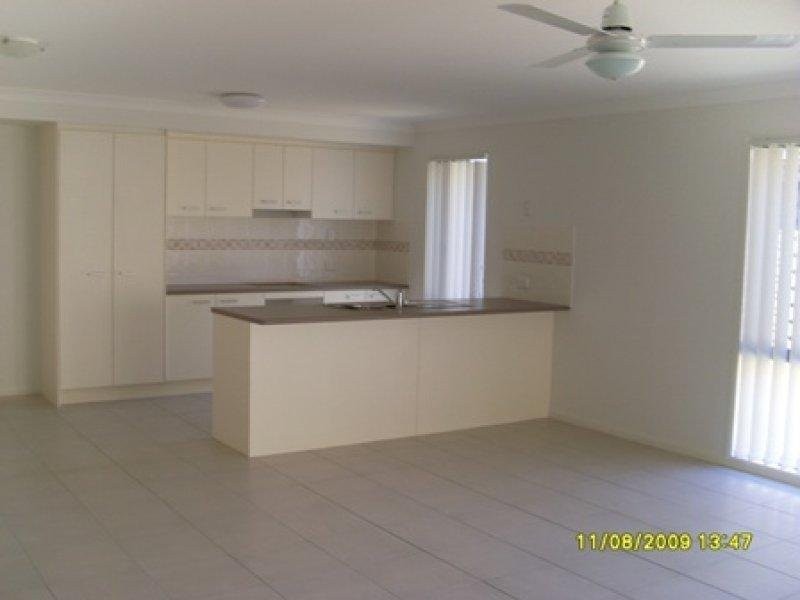 8 Scott Way, Redbank Plains QLD 4301