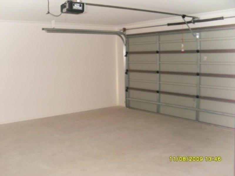 8 Scott Way, Redbank Plains QLD 4301