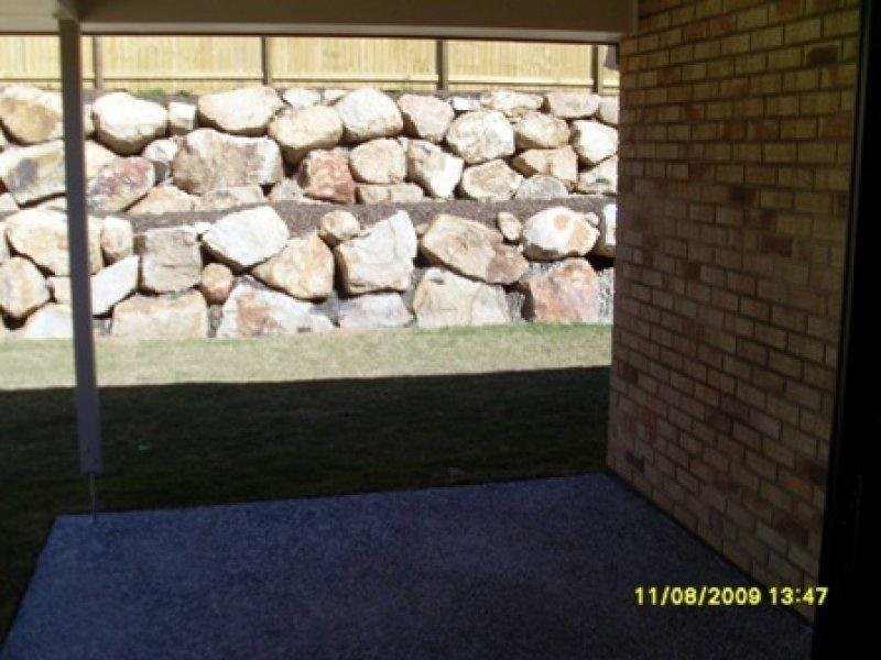 8 Scott Way, Redbank Plains QLD 4301