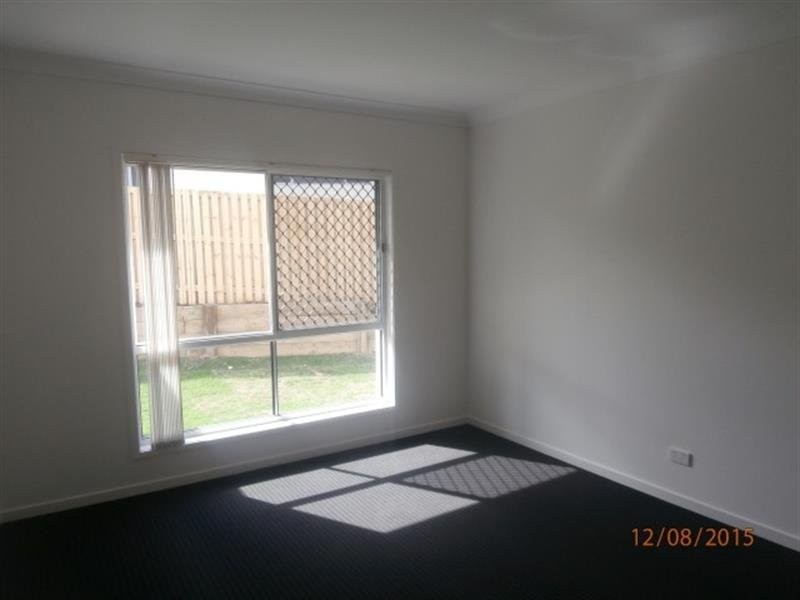 25 Treecreeper Crescent, Upper Coomera QLD 4209