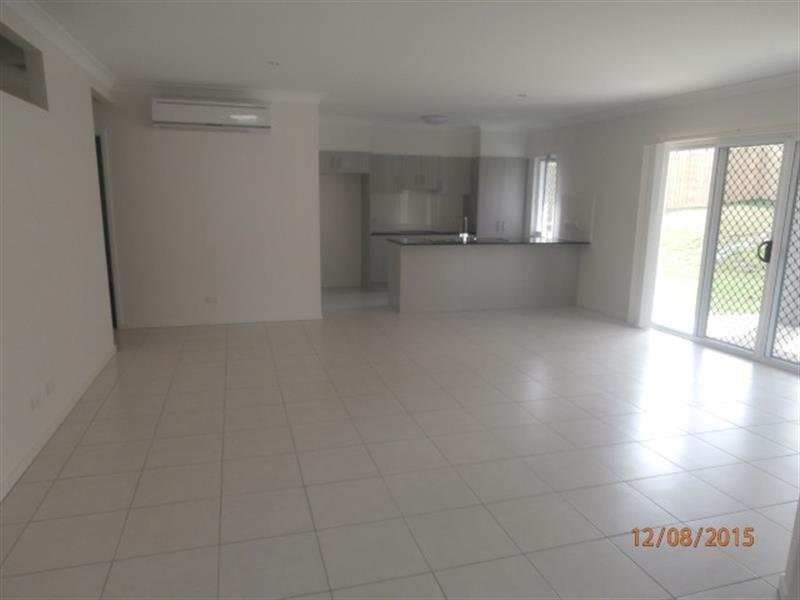 25 Treecreeper Crescent, Upper Coomera QLD 4209