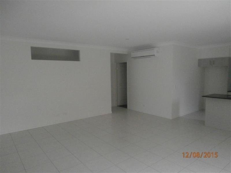 25 Treecreeper Crescent, Upper Coomera QLD 4209