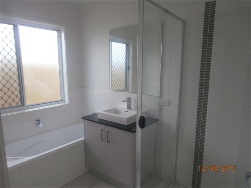 25 Treecreeper Crescent, Upper Coomera QLD 4209