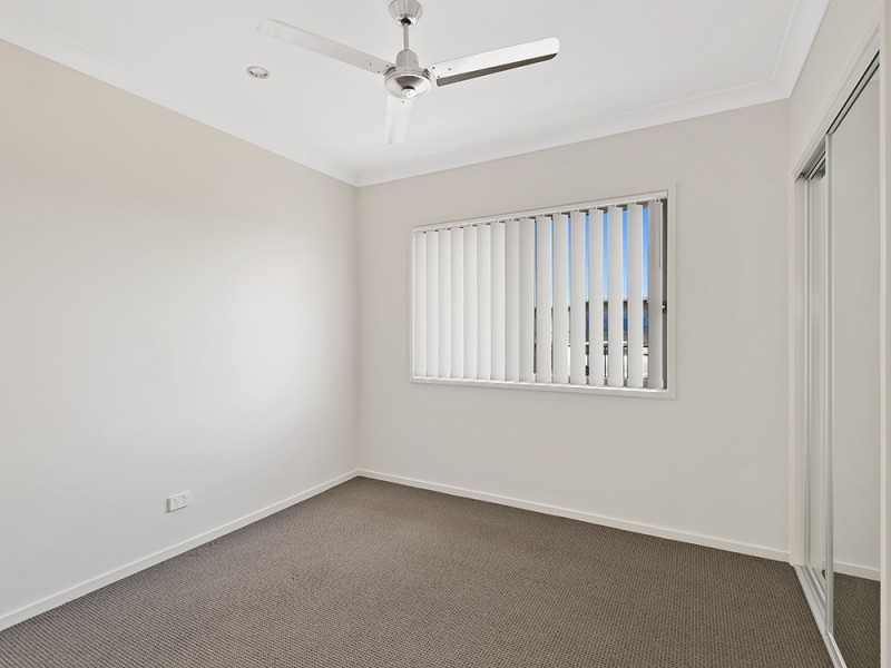 2 Hillsborough Place, Pimpama QLD 4209