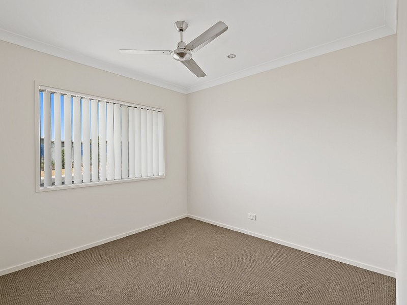 2 Hillsborough Place, Pimpama QLD 4209