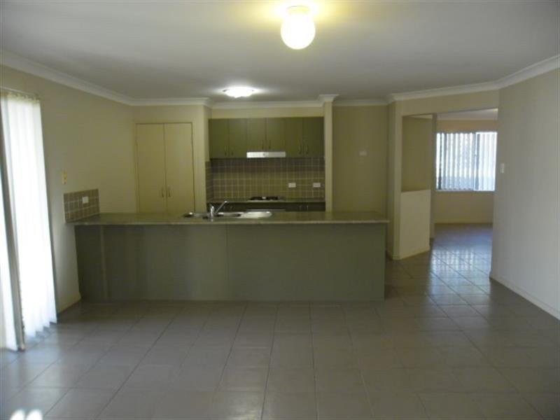1 Plum Court, Redland Bay QLD 4165