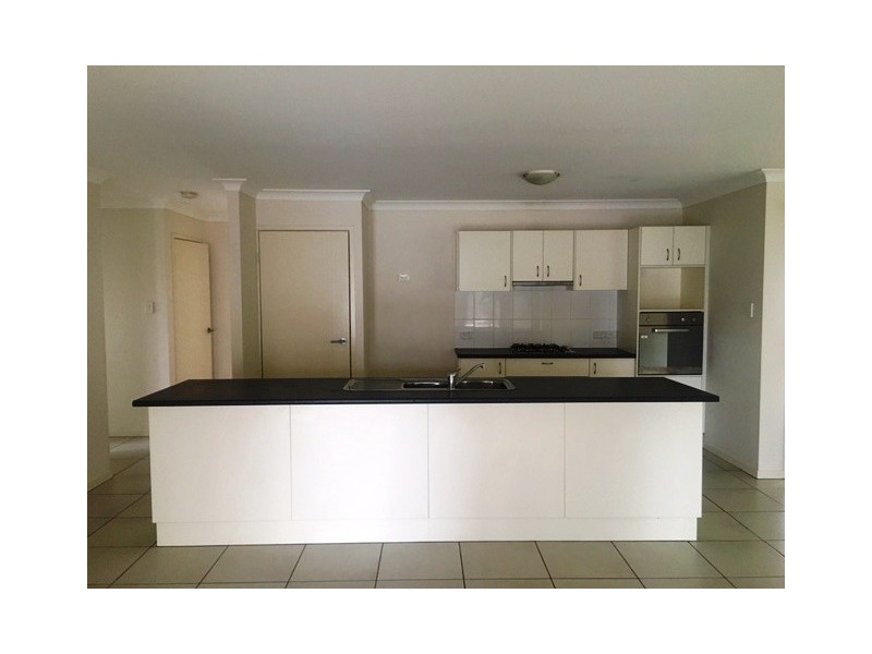 4 Adam Street, Beachmere QLD 4510