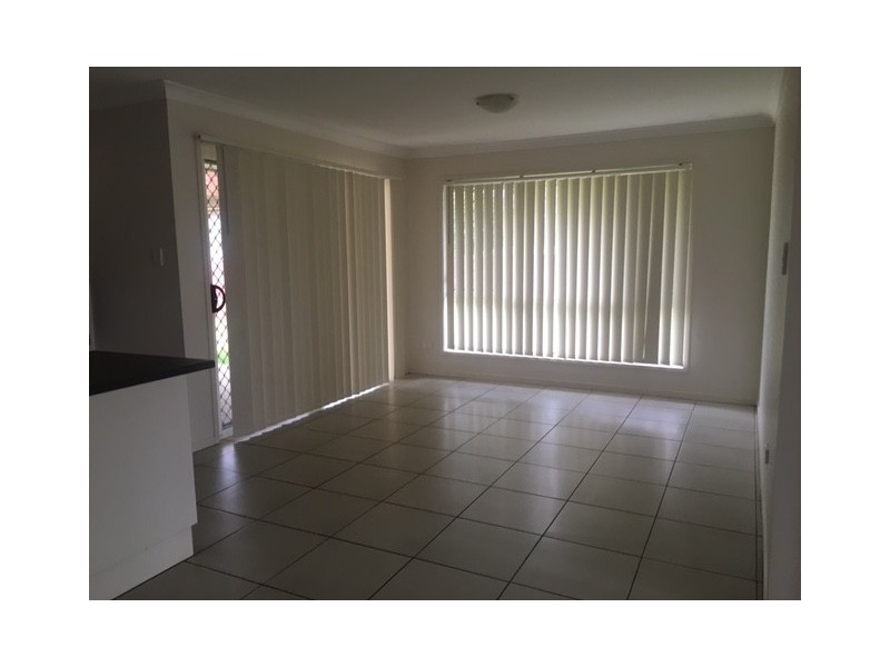 4 Adam Street, Beachmere QLD 4510