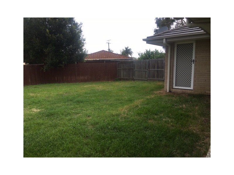 4 Adam Street, Beachmere QLD 4510