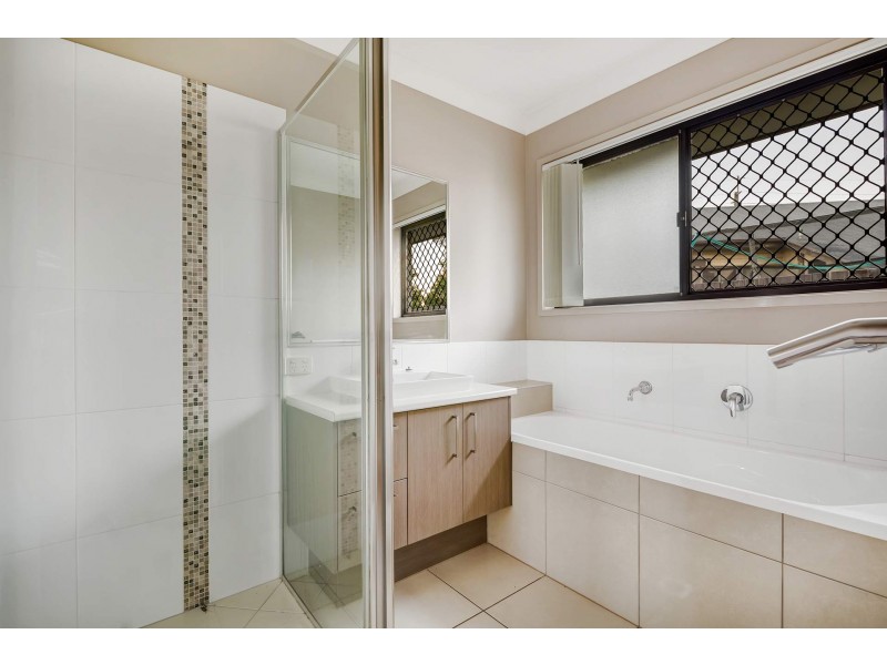 813 Nudgee Road, Northgate QLD 4013