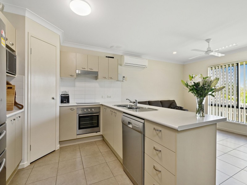 16 Dillon Avenue, Augustine Heights QLD 4300