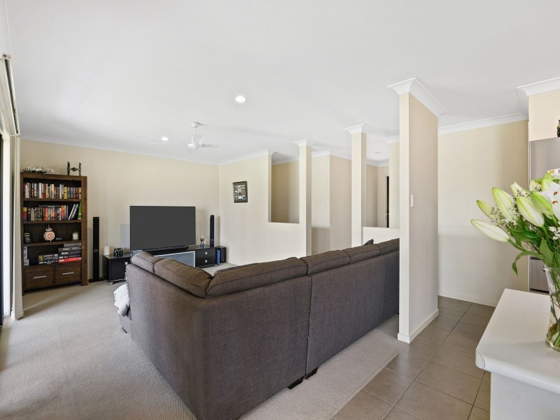 16 Dillon Avenue, Augustine Heights QLD 4300