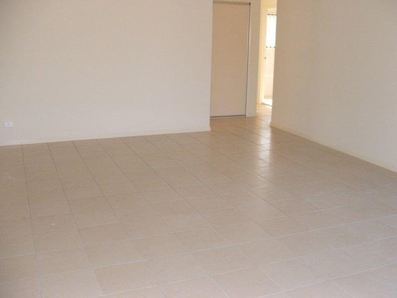 10 Olivine Court, Rothwell QLD 4022