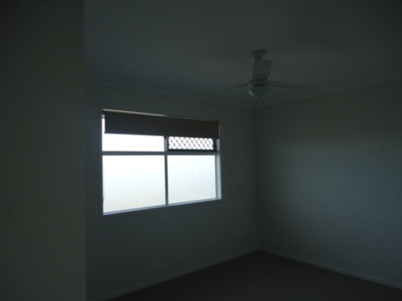 16 Moor Circuit, Warner QLD 4500