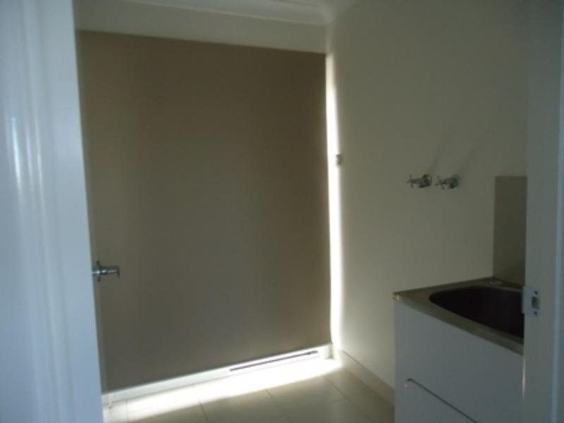 16 Moor Circuit, Warner QLD 4500