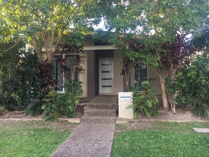 41 Collingrove Circuit, Pimpama QLD 4209