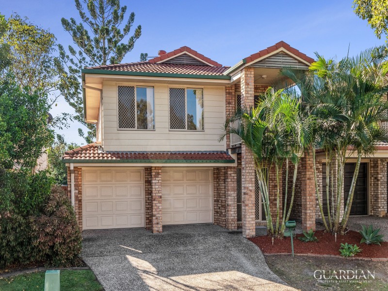 5 Araluen  Place, Carindale QLD 4152