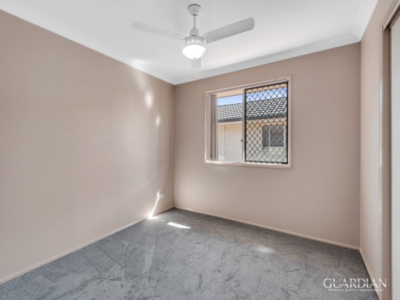 5 Araluen  Place, Carindale QLD 4152
