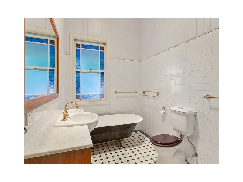 22 Bentley  Street, Morningside QLD 4170