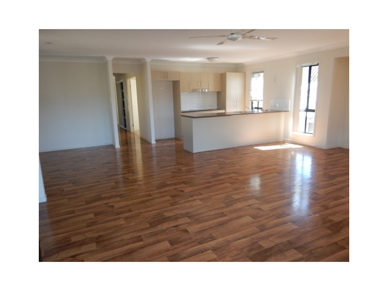 14 Salomon Court, Goodna QLD 4300