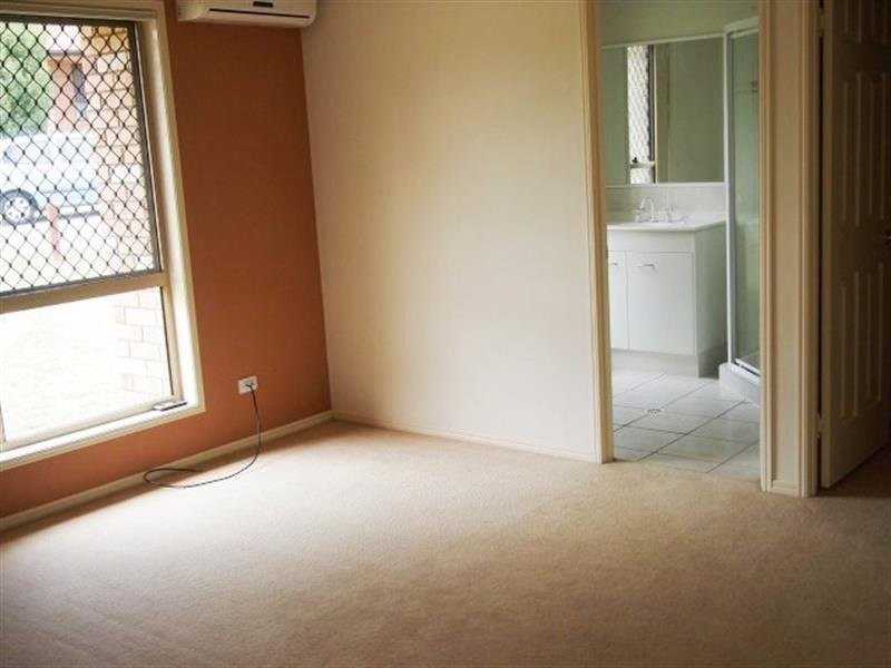 61 Watarrka Drive, Parkinson QLD 4115