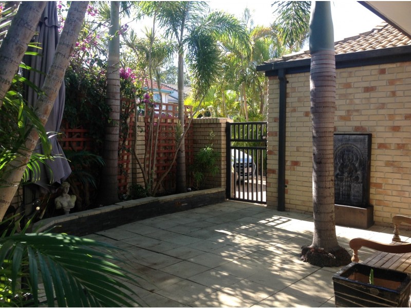 1 Sage Court, Runaway Bay QLD 4216