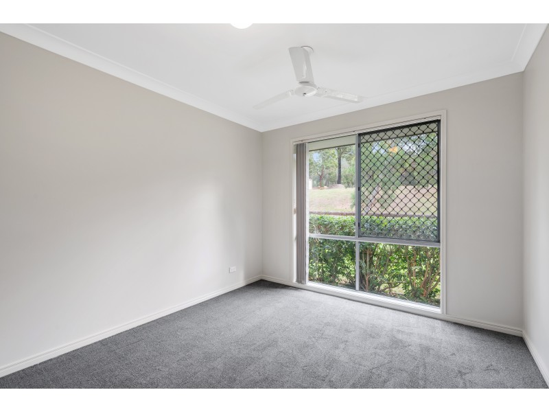 6 Apricot  Place, Redland Bay QLD 4165