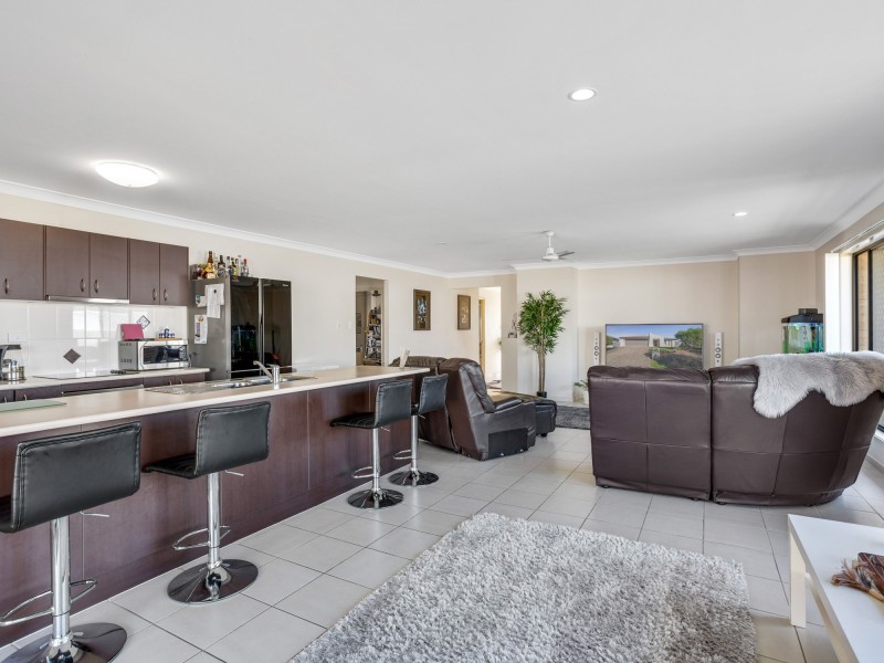 44 Ballyalla Crescent, Warner QLD 4500