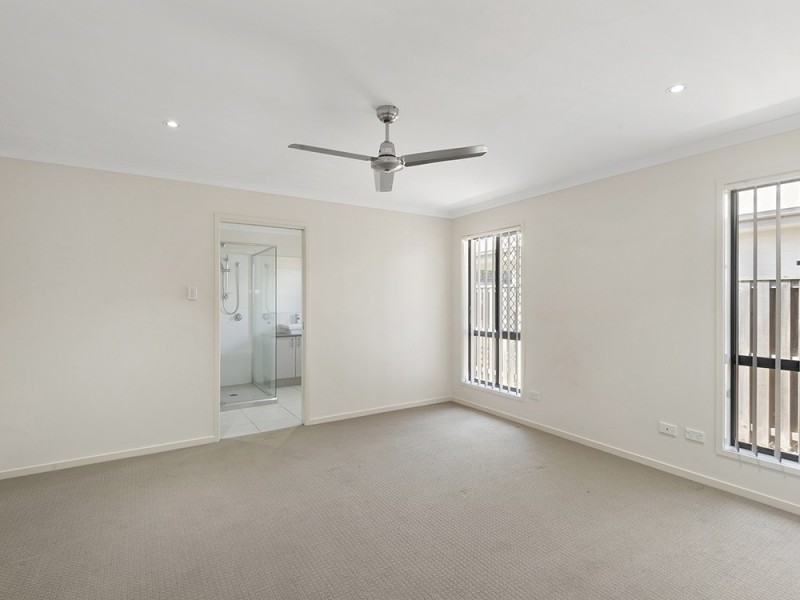 16 Antonio Place, Coomera QLD 4209