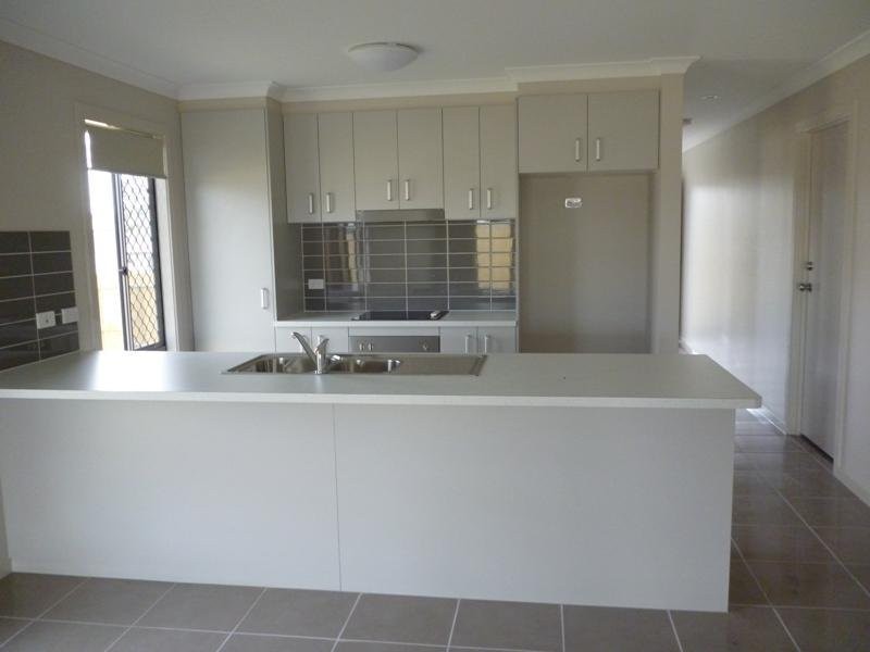 5 Stanbury Drive, Goodna QLD 4300