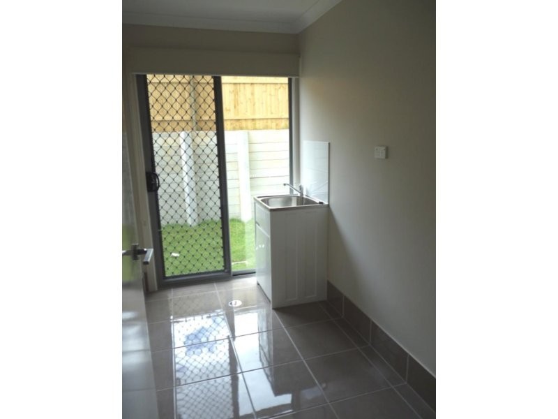 5 Stanbury Drive, Goodna QLD 4300