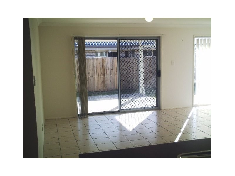 33 Julie Street, Crestmead QLD 4132