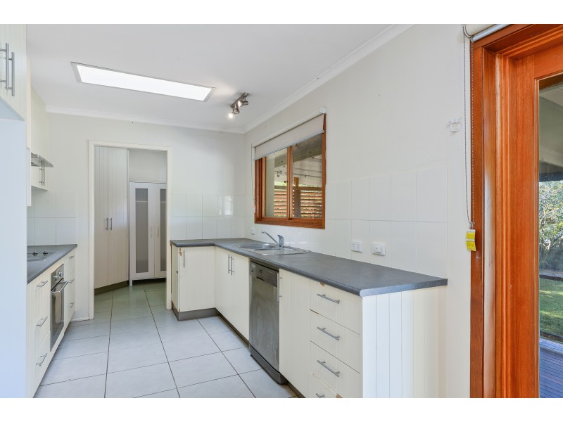 19 Raquel Avenue, Springwood QLD 4127