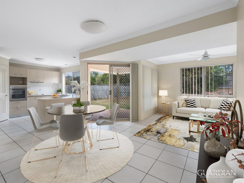 18 Mitchell Place, Parkinson QLD 4115