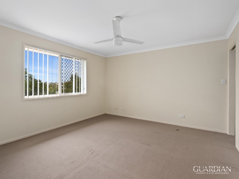 18 Mitchell Place, Parkinson QLD 4115