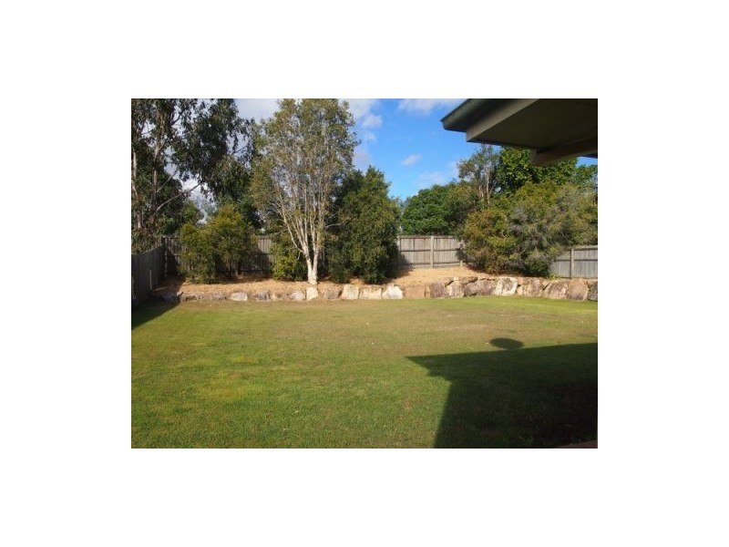 18 Mitchell Place, Parkinson QLD 4115