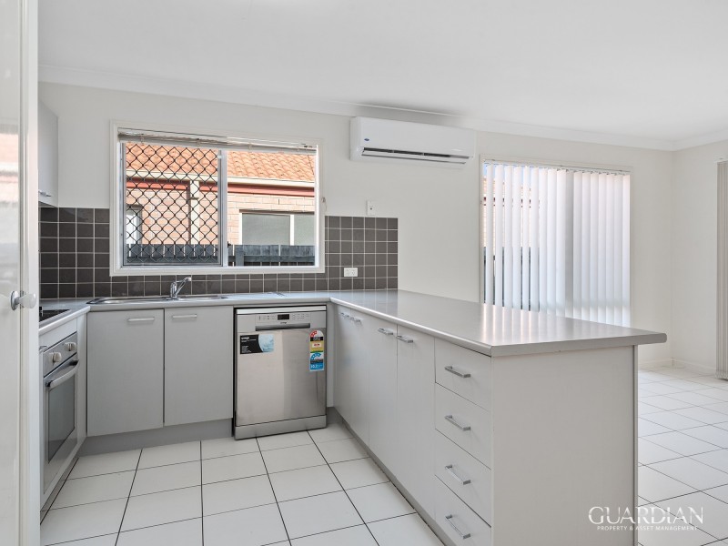8 Lake Wivenhoe Court, Logan Reserve QLD 4133