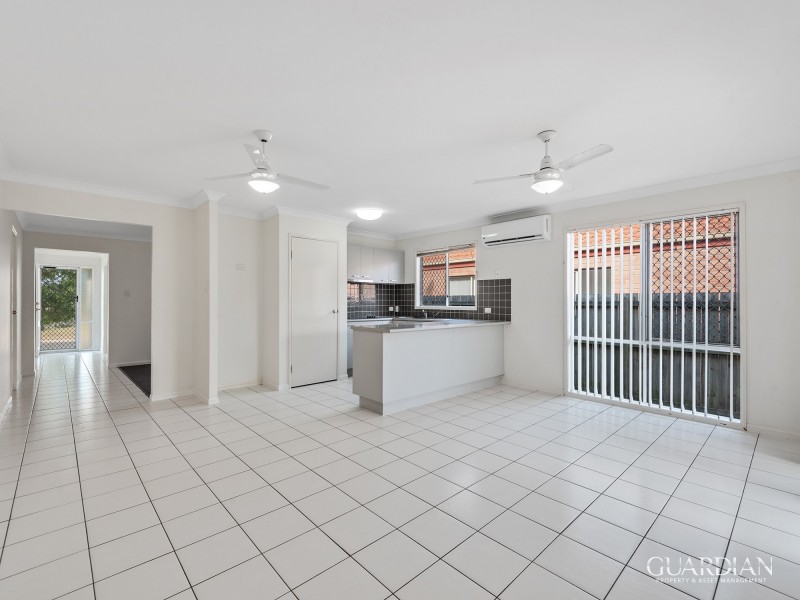 8 Lake Wivenhoe Court, Logan Reserve QLD 4133
