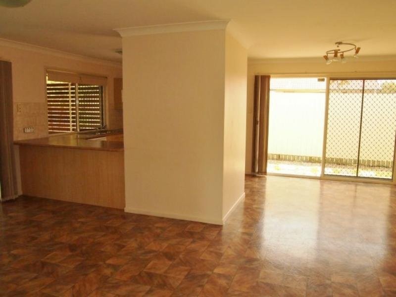 11 Filbert Court, Crestmead QLD 4132