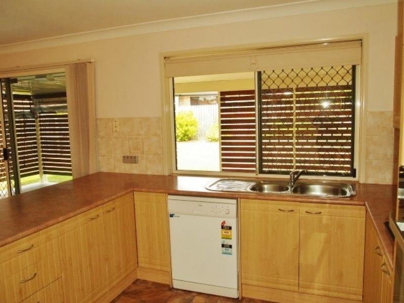 11 Filbert Court, Crestmead QLD 4132